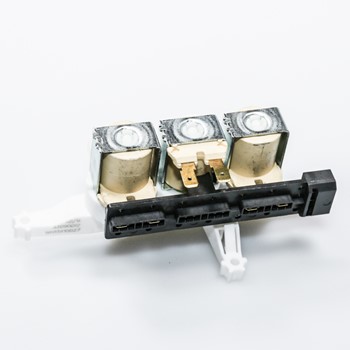 Válvula Triple de Agua WH13X10027 GE CKD054365